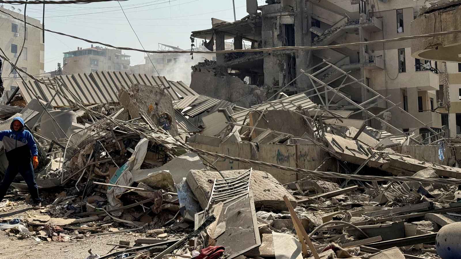 مسؤولون إسرائيليون: الحكومة اللبنانية كانت على علم بنشاط "حزب الله" الأخير