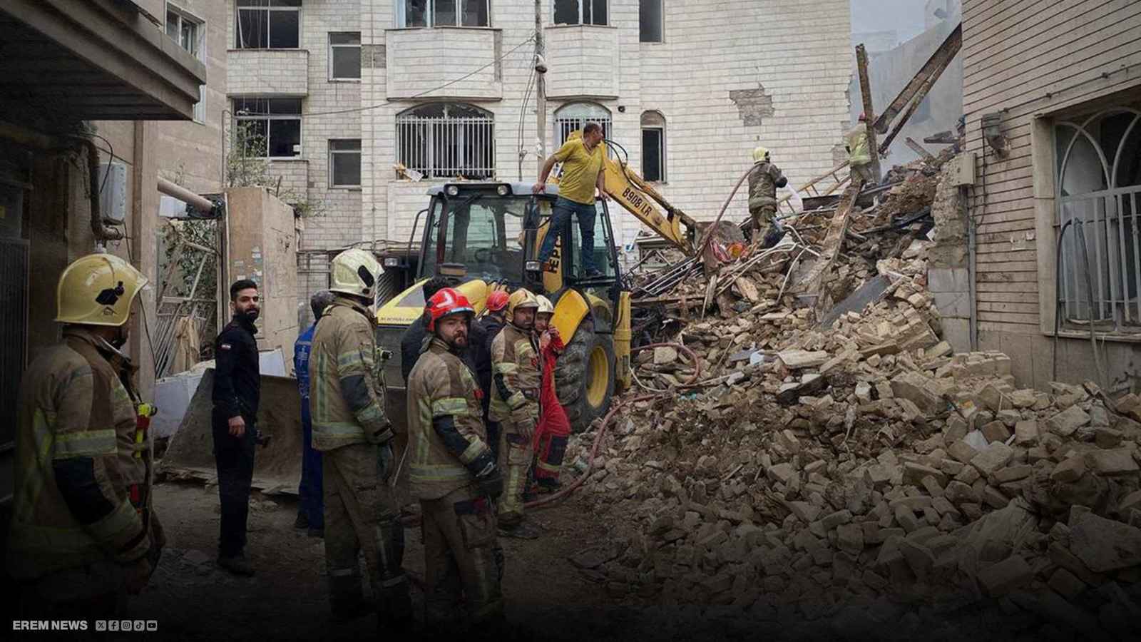 انفجار يهز طهران.. انهيار مبنى بالكامل وعشرات المصابين