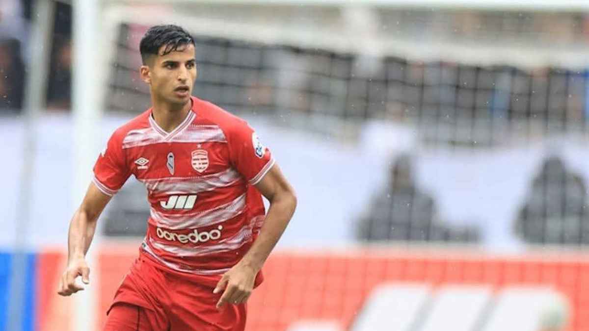 ما حقيقة اهتمام لانس الفرنسي بنجم الإفريقي التونسي؟