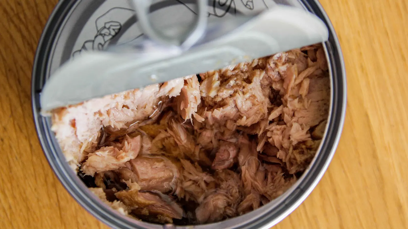 هل التونا المعلبة صحية؟ إليك رأي خبراء التغذية