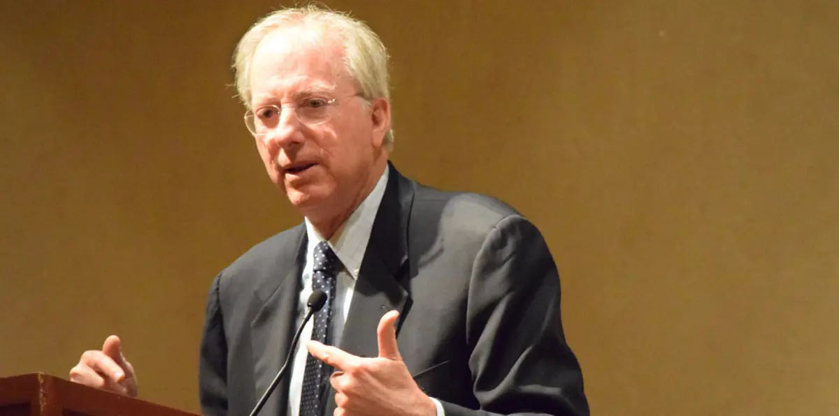 دنيس روس: إيران تدفع ثمن توسعها الخارجي