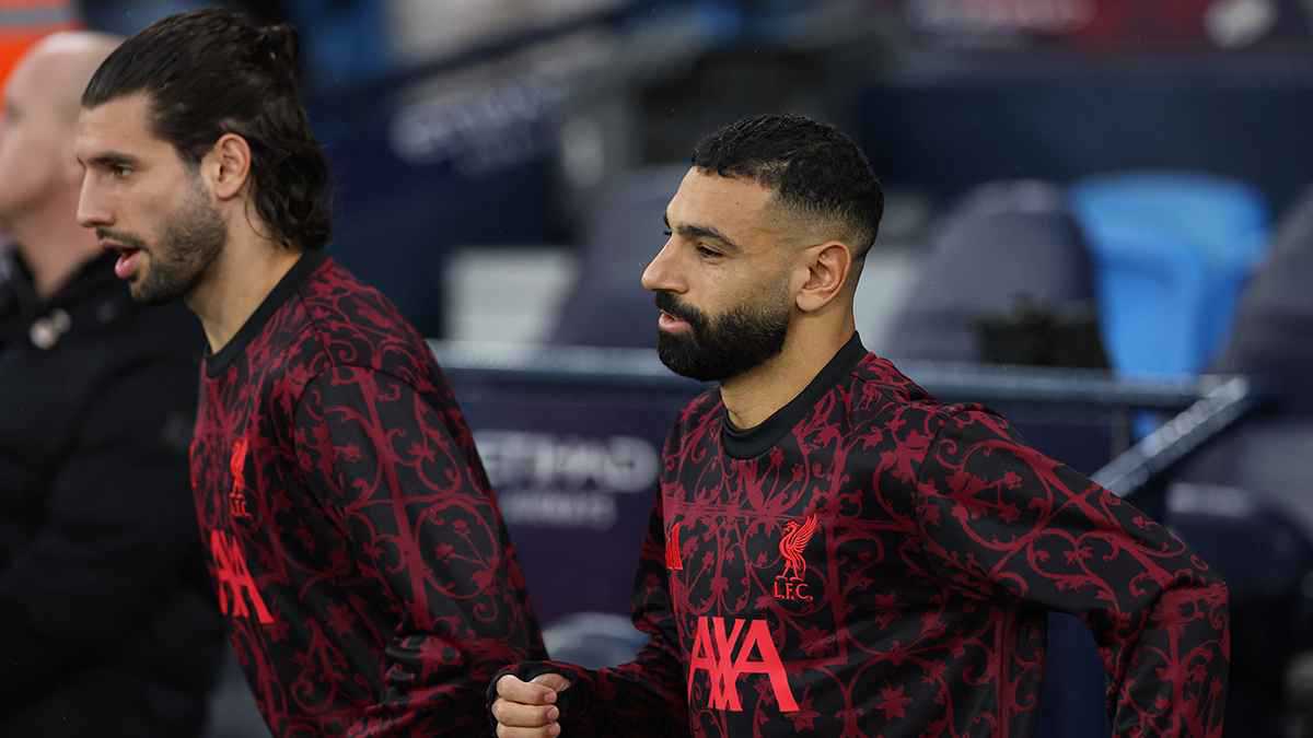 ليس سلوت.. من الشخص الذي اتخذ قرار إبعاد صلاح عن مباراة ليفربول وإنتر؟