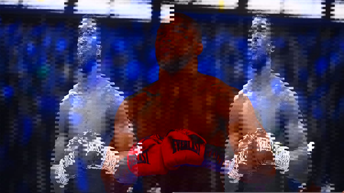 جوشوا يتطلع لتحقيق انتصار حاسم على نغانو بالرياض