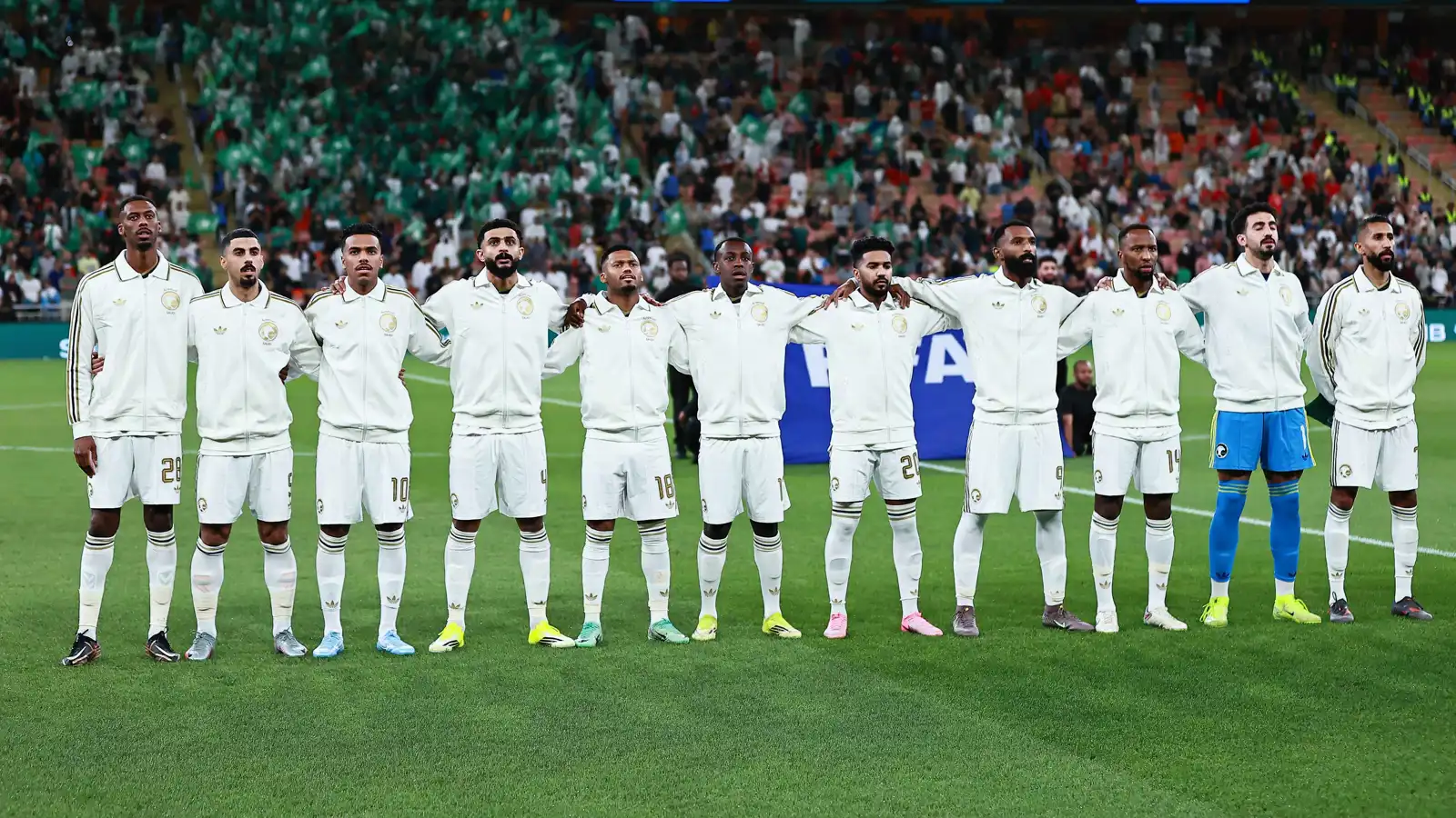 أول رد فعل من رينارد بعد خطأ نواف العقيدي أمام منتخب مصر