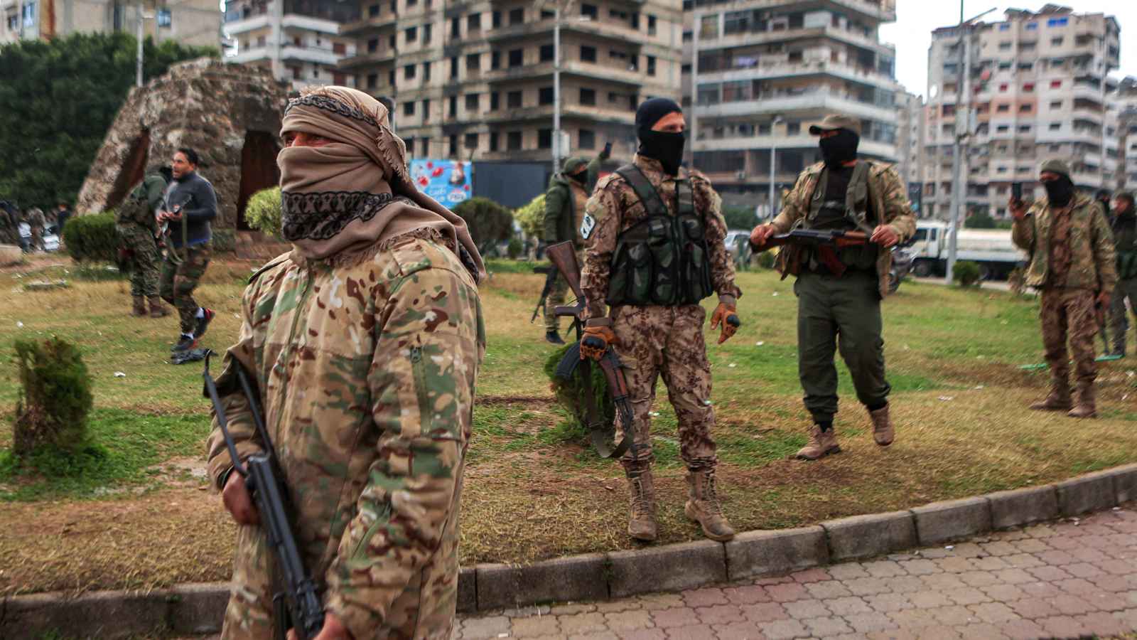 تخوف إسرائيلي من ضم المقاتلين الأجانب إلى الجيش السوري