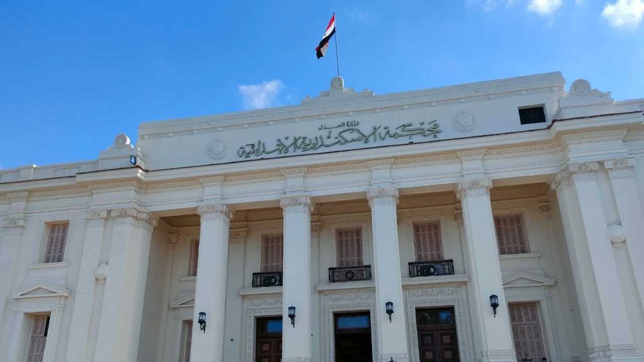 لماذا عجل القضاء المصري بإصدار حكم "المعتدي على أطفال الإسكندرية"؟