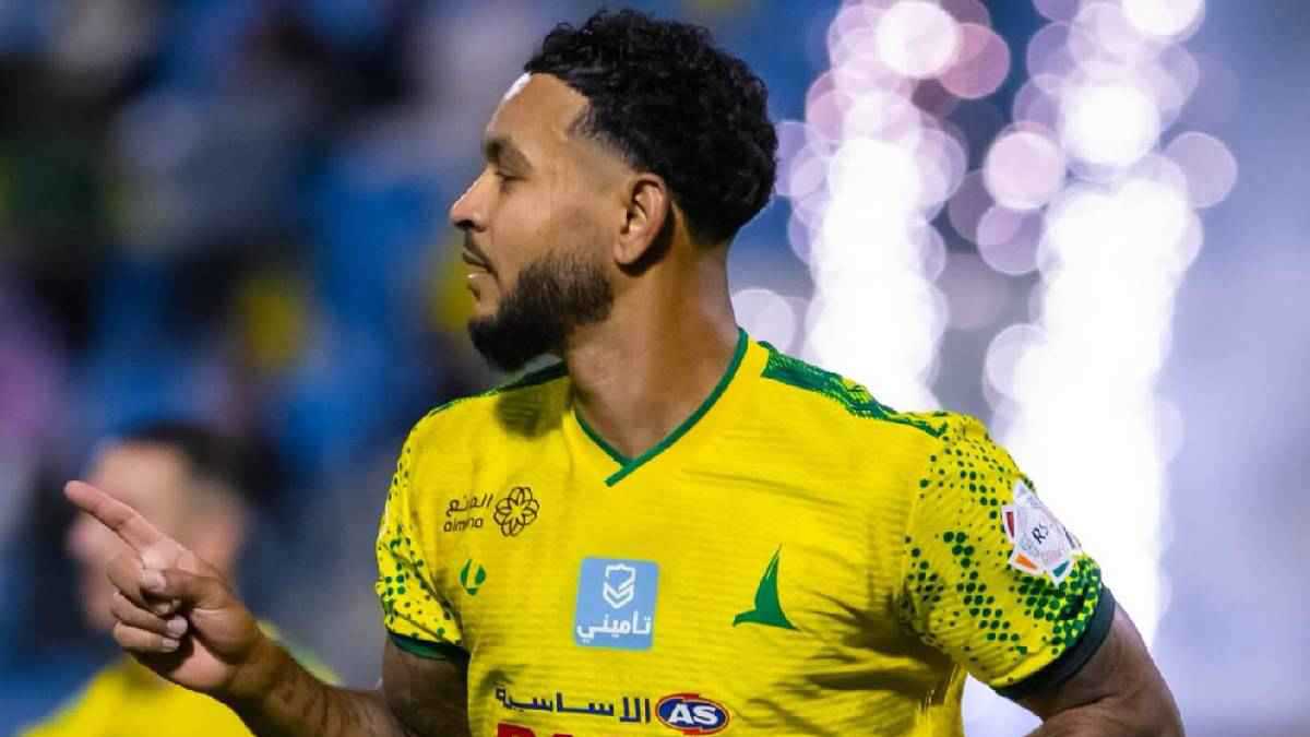 أحرج مهاجمي الهلال.. كم عدد أهداف جوشوا كينغ مع الخليج هذا الموسم؟ 