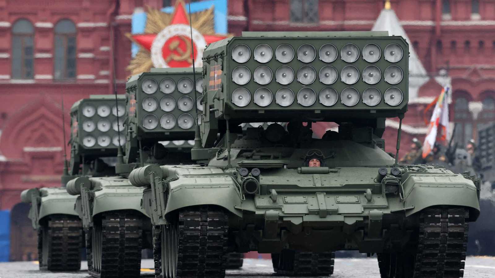 "أسلحة دقيقة".. روسيا تعلن شن هجوم واسع على منشآت أوكرانية