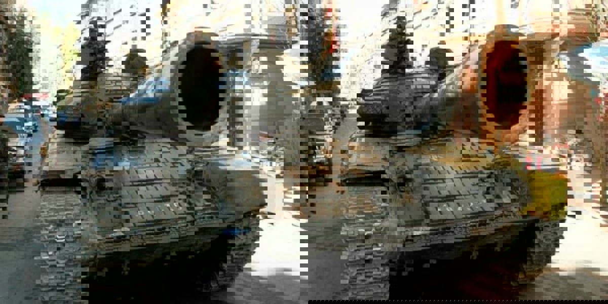 الجيش السوري وحلفاؤه يشنون هجومًا "عنيفا" على المعارضة جنوب حلب