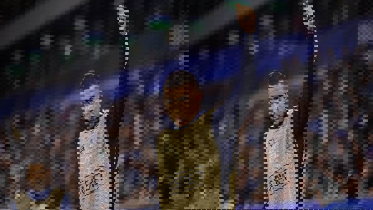 مبابي يبهر متابعيه بحديثه باللغة الإنجليزية (فيديو)