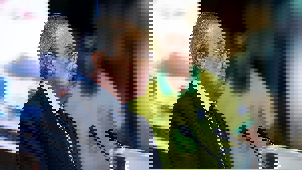 ماركا: فلورنتينو بيريز وأبيدال قد يكونان مصابين بفيروس كورونا