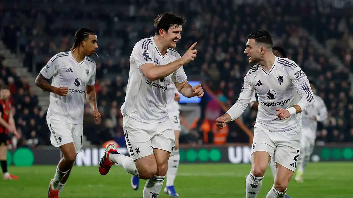 بديل كارفخال.. ريال مدريد ينقض على نجم مانشستر يونايتد