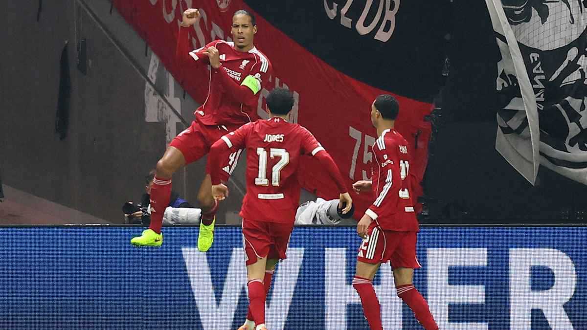 كلمات نارية من القائد.. سر الاجتماع الذي أنقذ موسم ليفربول