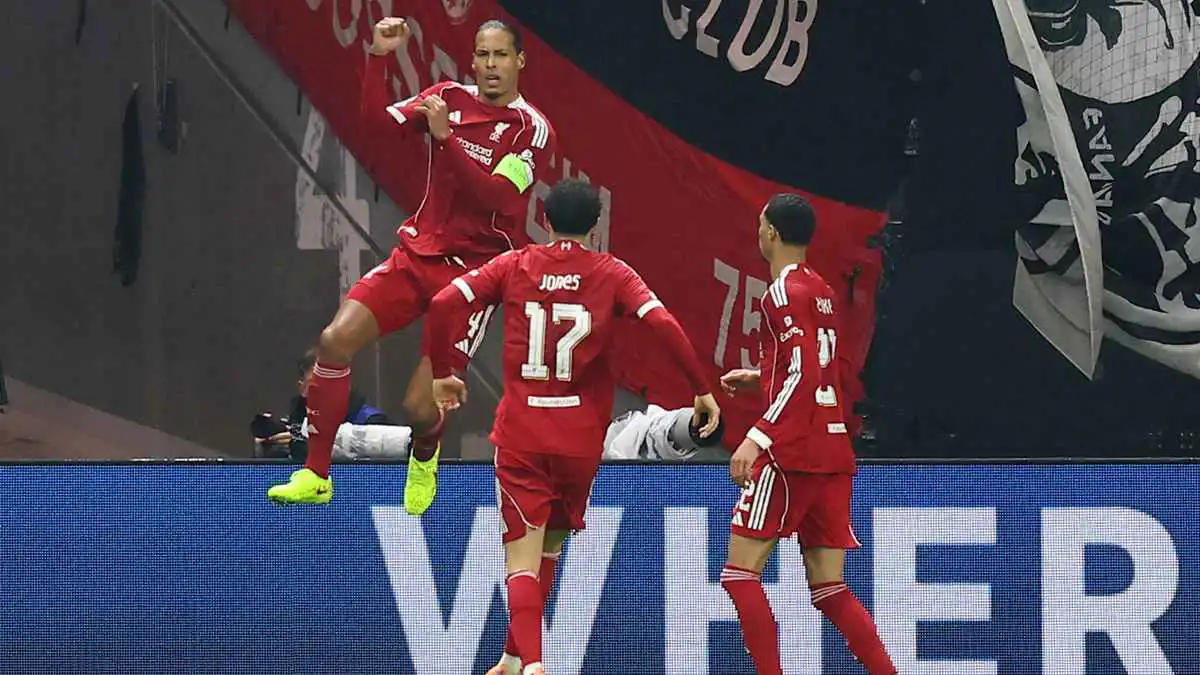 كلمات نارية من القائد.. سر الاجتماع الذي أنقذ موسم ليفربول