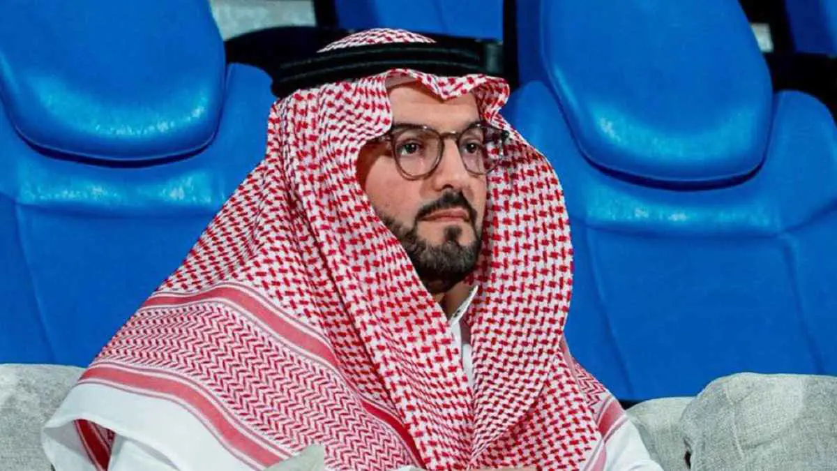 فهد بن نافل يحسم موقفه بشأن الترشح لرئاسة الهلال السعودي