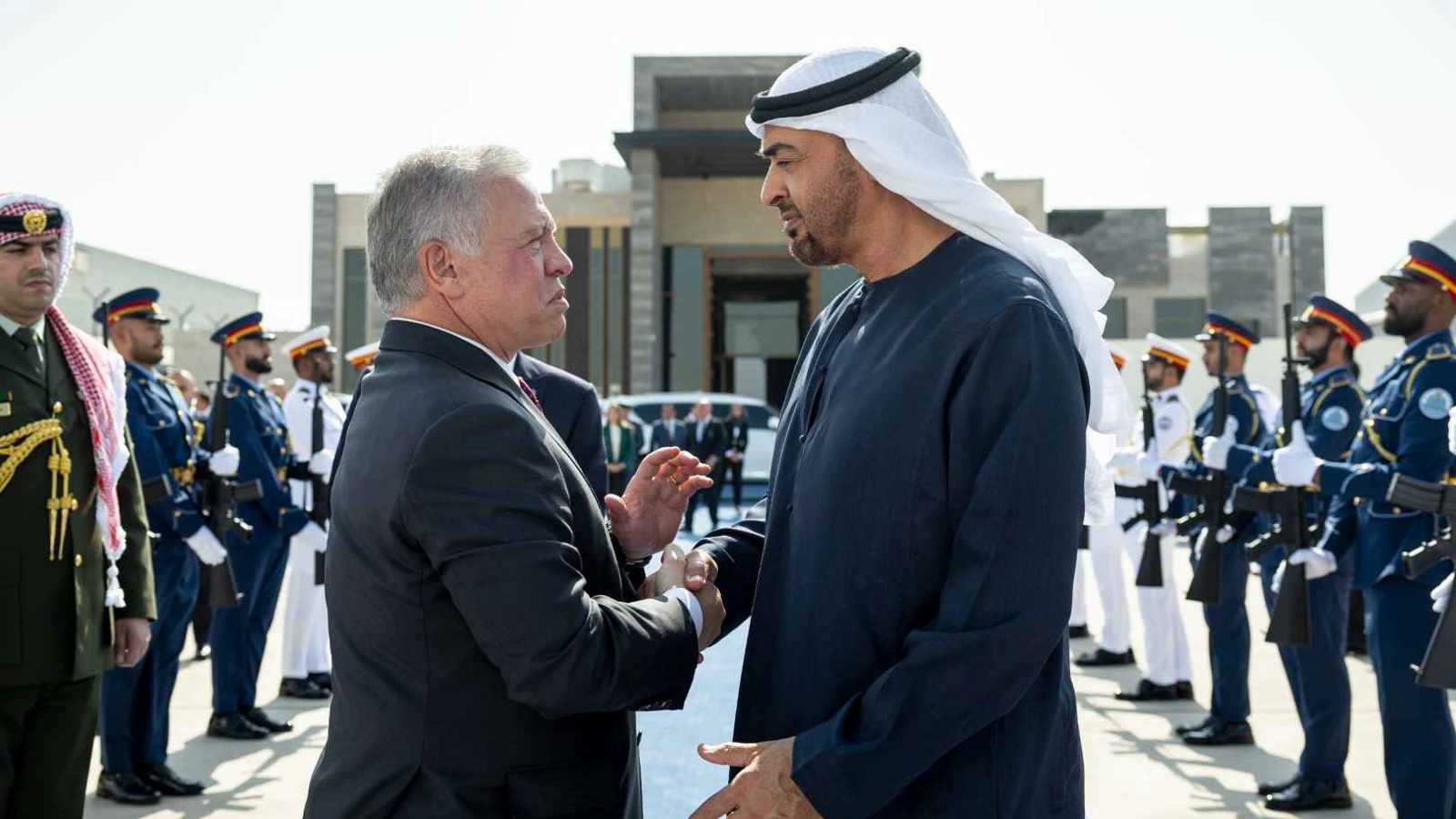 الرئيس الإماراتي والعاهل الأردني يبحثان التطورات الإقليمية