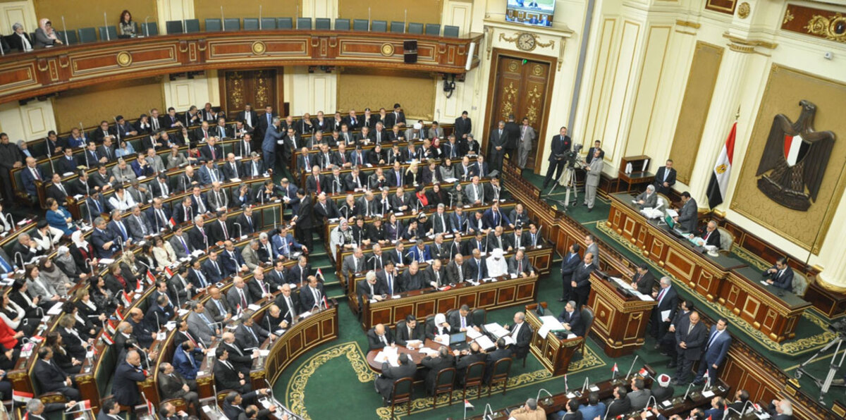 تحركات حزبية وشعبية معارضة لمناقشة البرلمان المصري اتفاقية "تيران وصنافير"