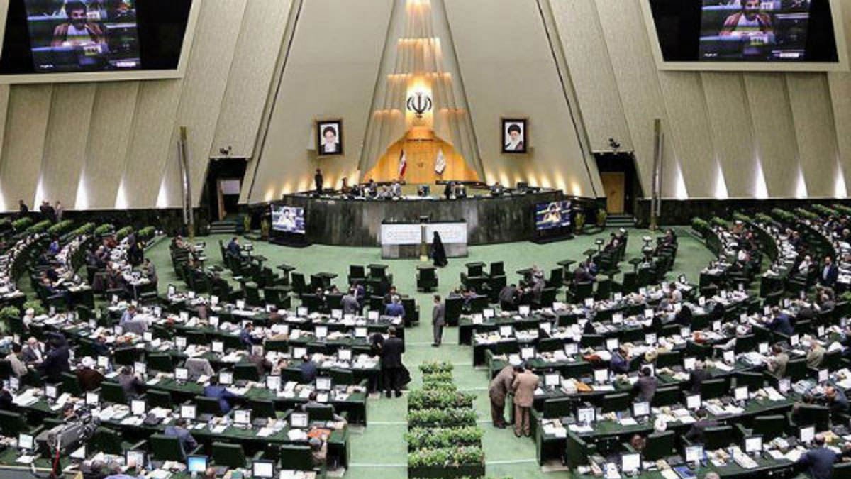 اكتشاف شبكة تجسس في وزارة النفط الإيرانية