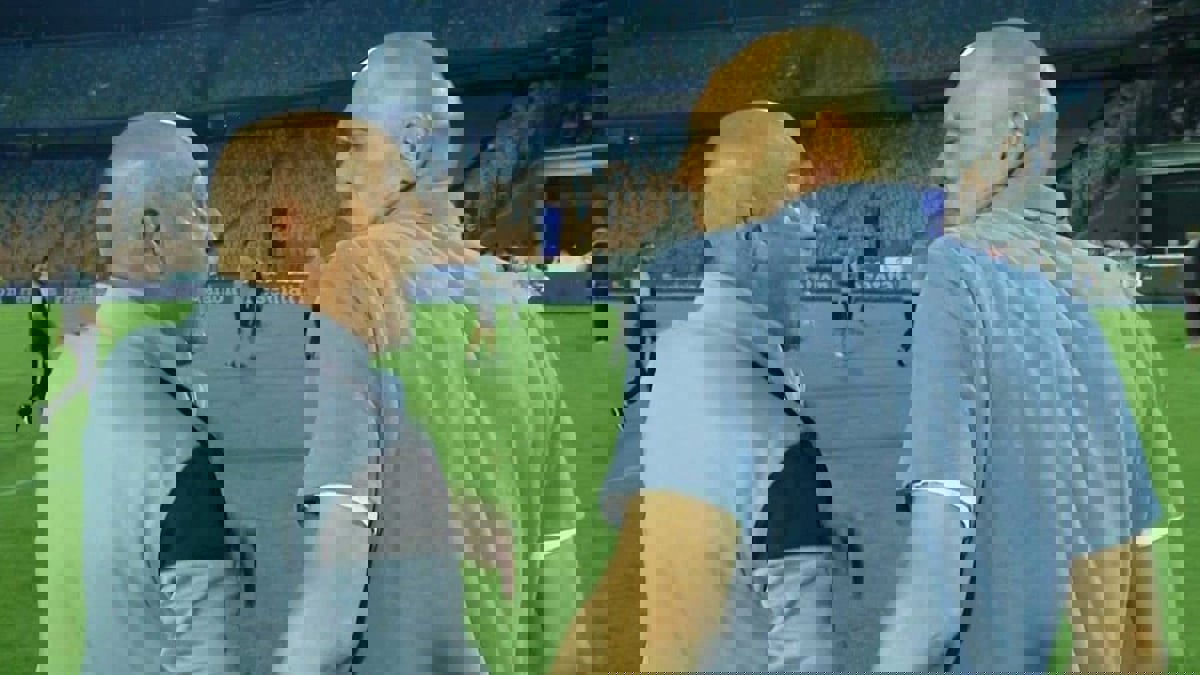 نقاش حاد بين فيريرا وجونياس في مباراة الزمالك وبيراميدز بالدوري المصري (صور)