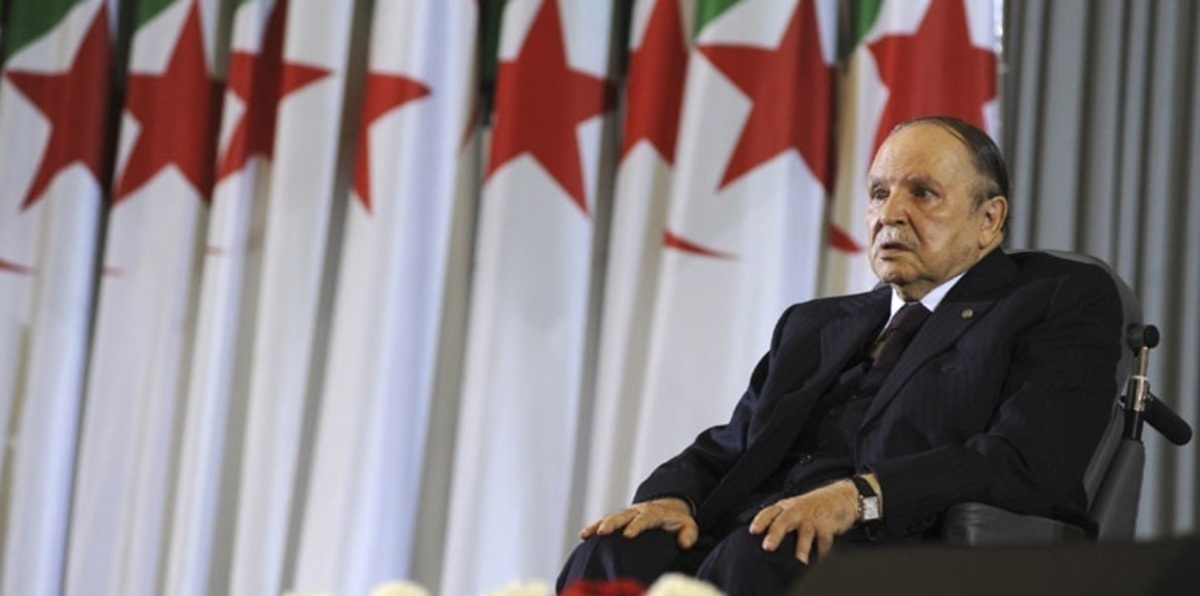 الجزائر.. مشروع قانون يحظر 15 منصبًا رفيعًا على مزدوجي الجنسية