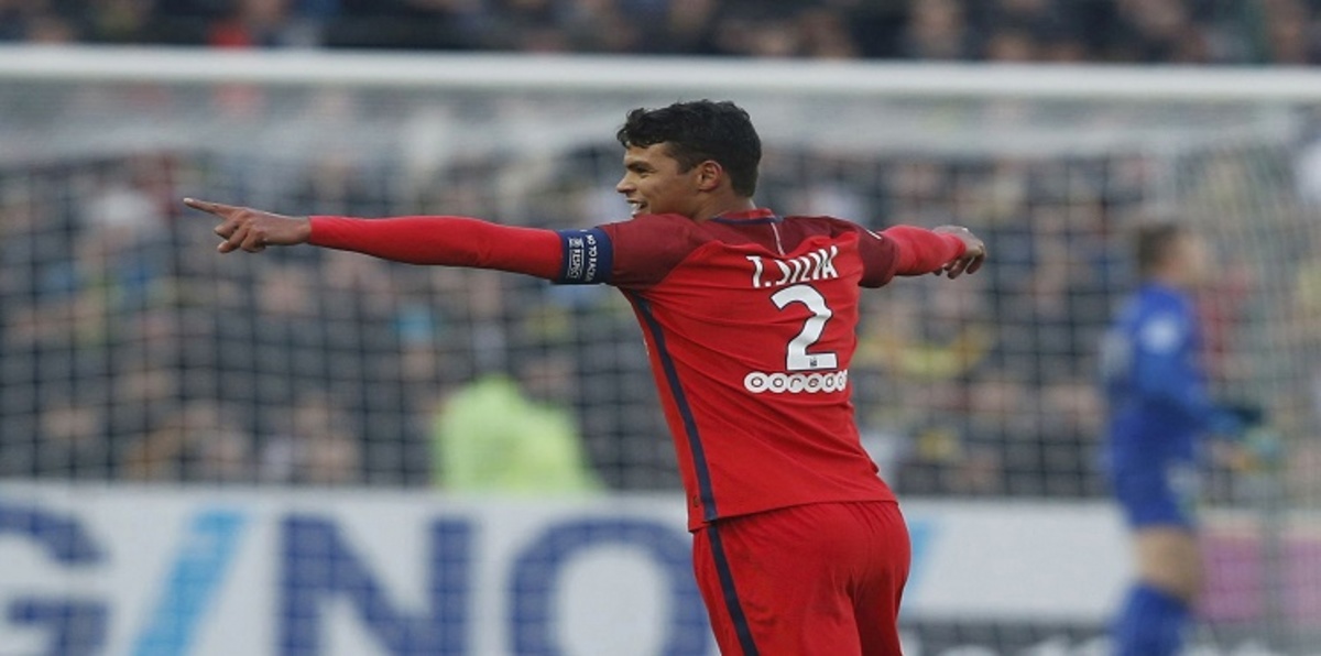 الخوف.. سبب غياب تياغو سيلفا عن مواجهة برشلونة