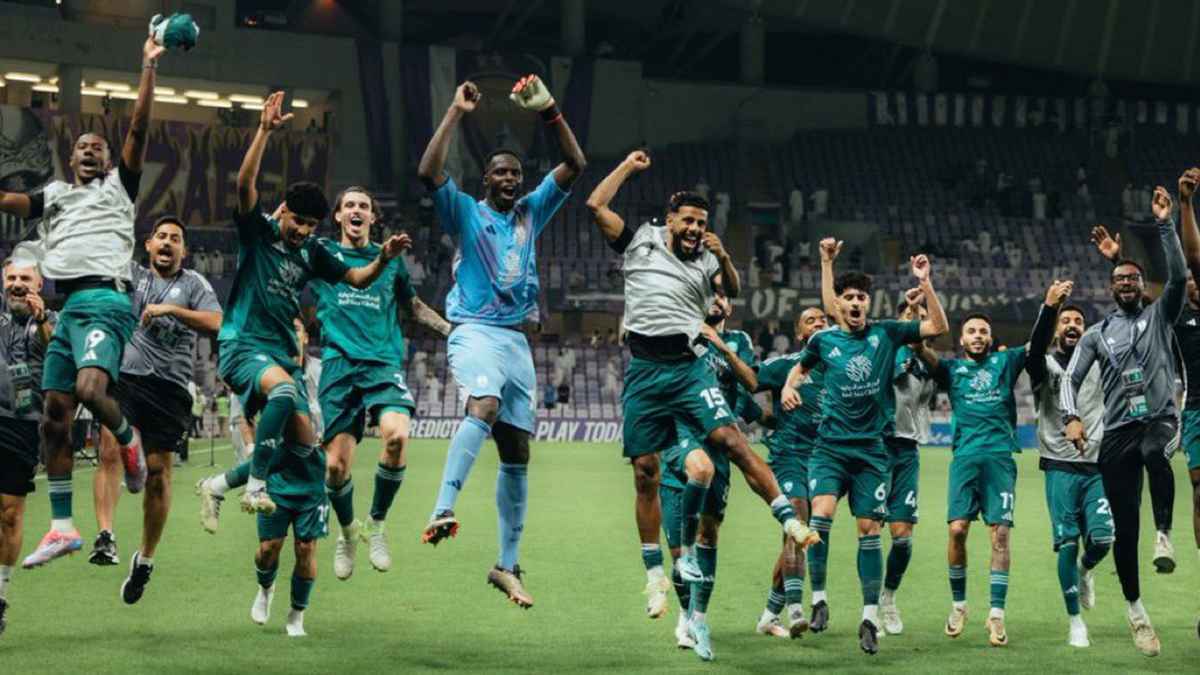 الأهلي السعودي يستهدف "نجمين محليين"