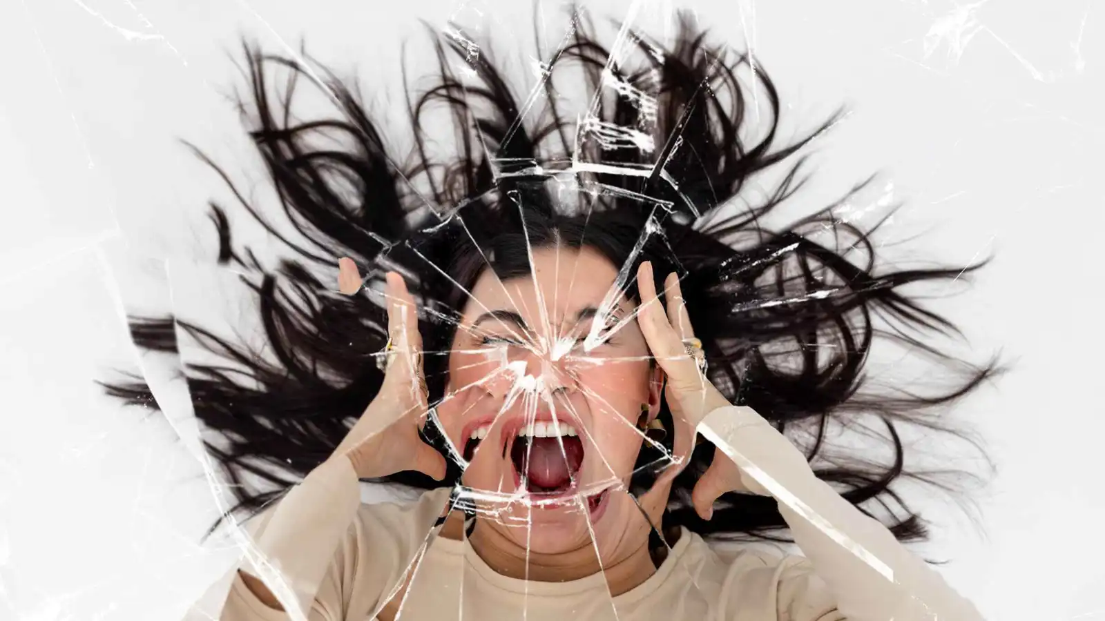 كيف يجعل الغضب آلامك المزمنة أكثر حدة؟