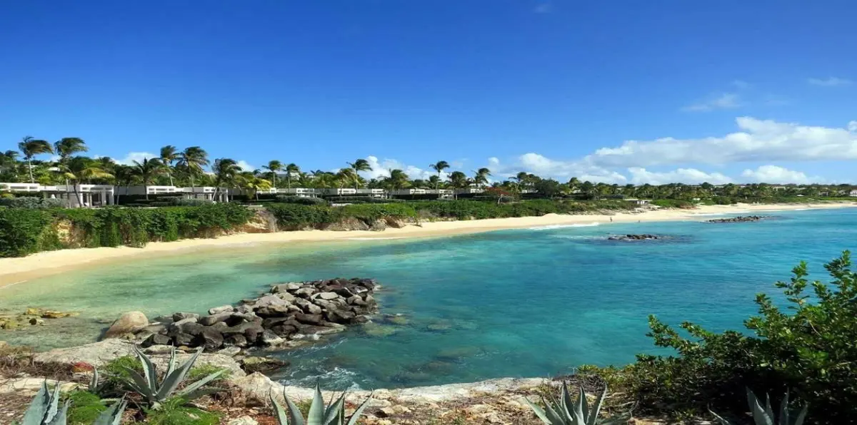 بالصور.. كيف تحولت هذه الجزيرة من أسوأ سجن إلى معلم سياحي