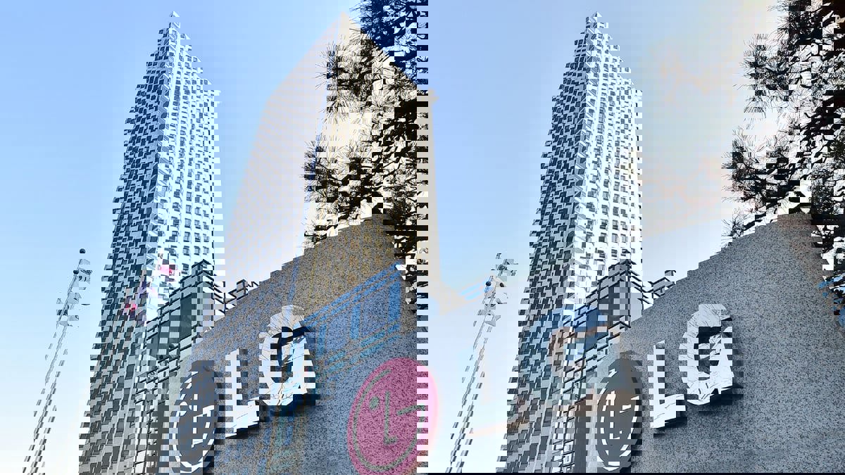 رغم خروجها من سوق الهواتف.. "إل جي" تكشف عن سماعات أذن لاسلكية