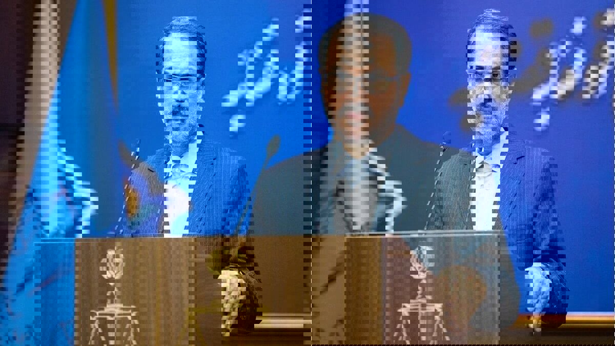 إيران.. أحكام بالسجن ضد متهمين في قضايا فساد تتعلق بمصرف "سرماية"