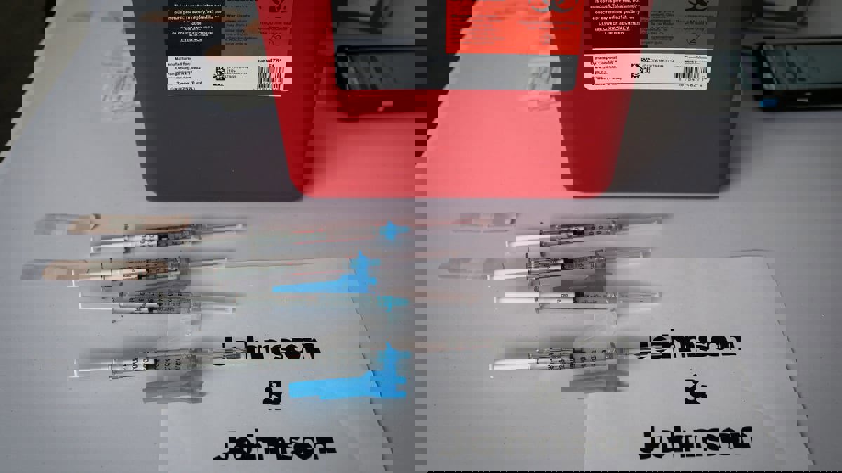 جونسون آند جونسون: الجرعة المنشطة زادت من الأجسام المضادة لكورونا