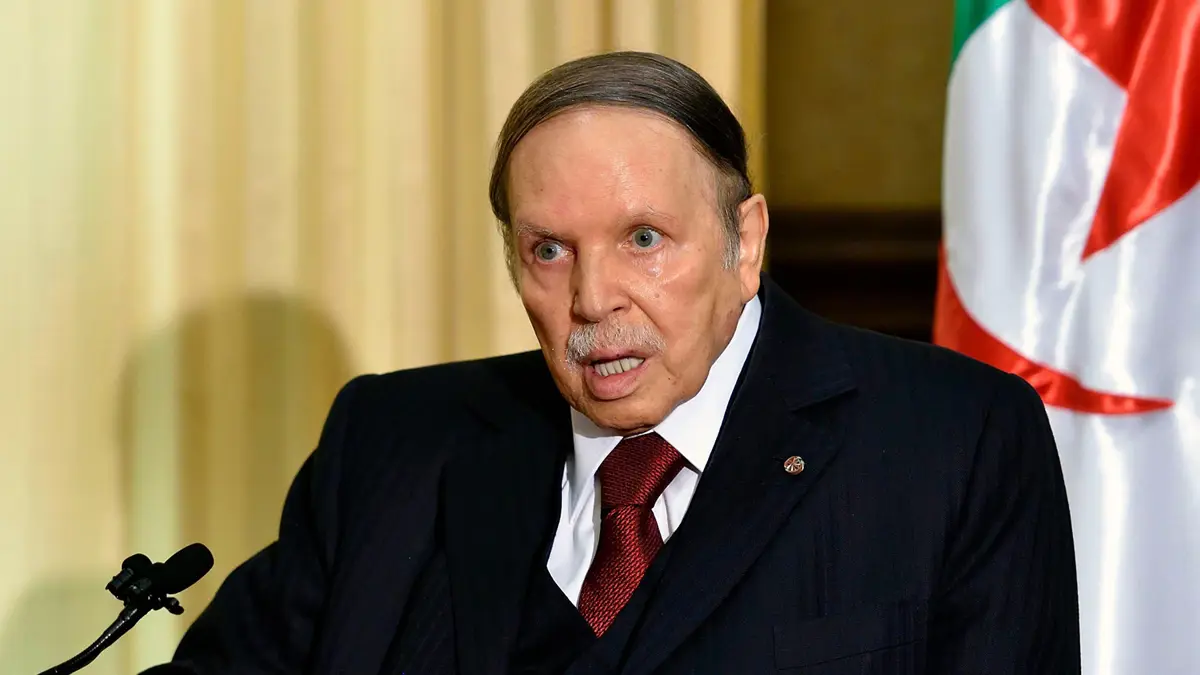 بوتفليقة يغير قيادة مخابرات الجيش الجزائري