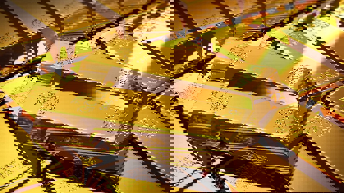 أسعار الذهب تنخفض مع ارتفاع الأسهم بفضل تنازلات ترامب التجارية