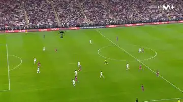 لعبة هدف ليفاندوفسكي