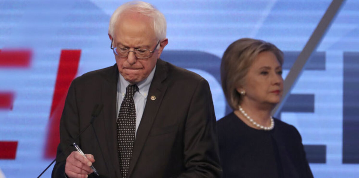 ساندرز يتغلّب على كلينتون في واشنطن وألاسكا