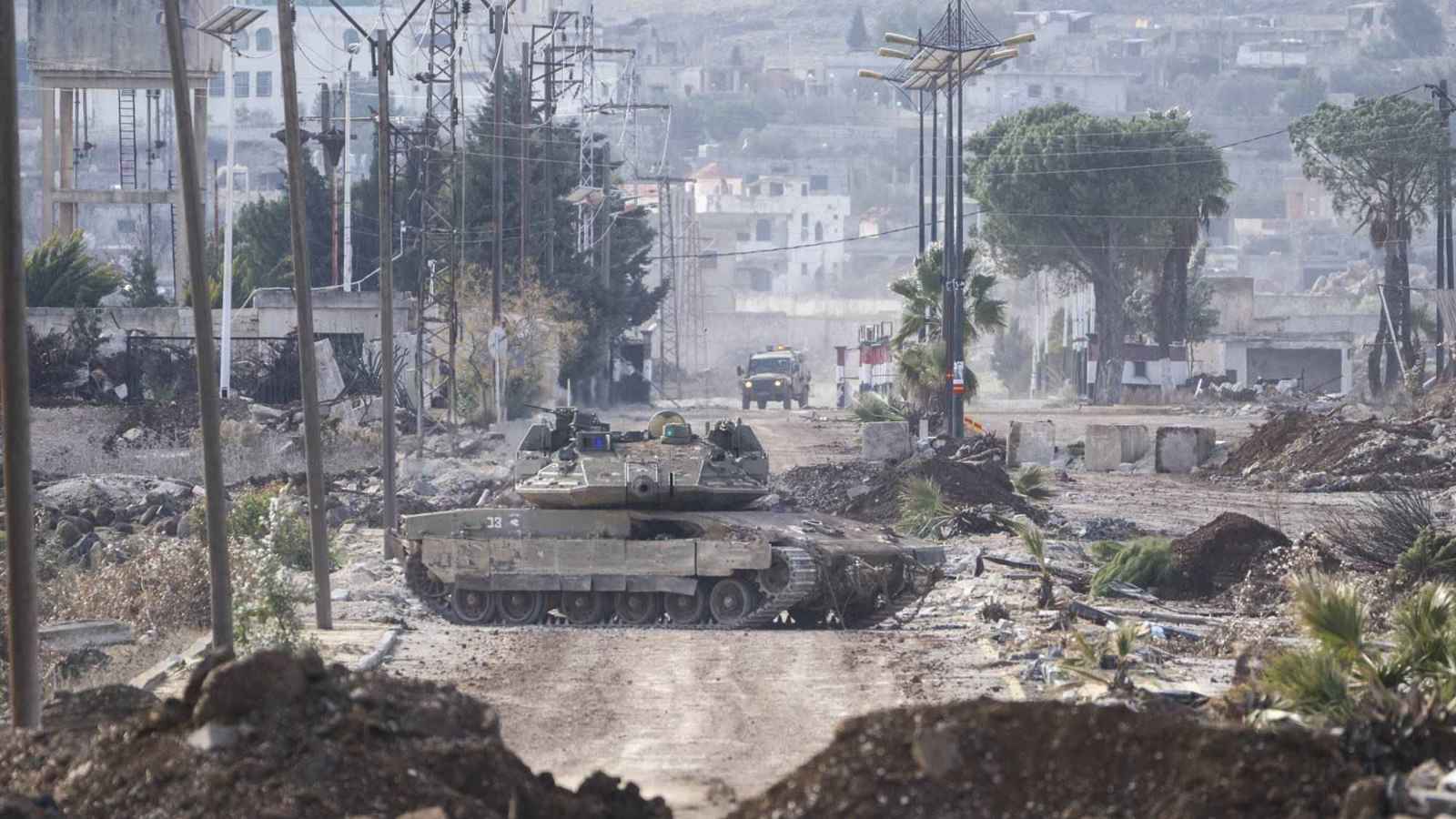 قوة إسرائيلية تعتقل سوريين اثنين في توغل جديد بالقنيطرة