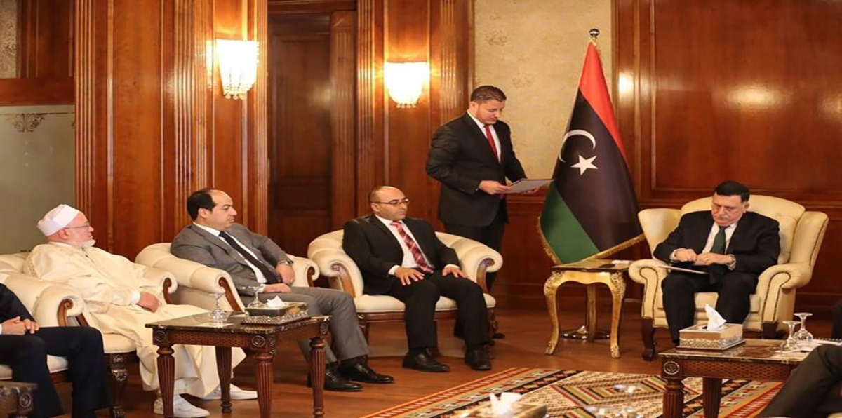 فايز السراج يصادق على اتفاق المصالحة بين مصراته وتاورغاء (صور)