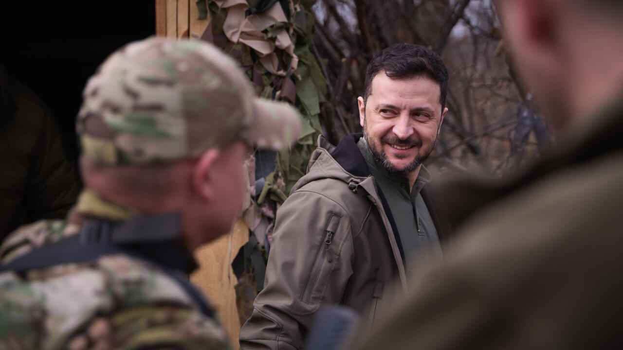 زيلينسكي:  "بوتين يخشى التحدث إلي"