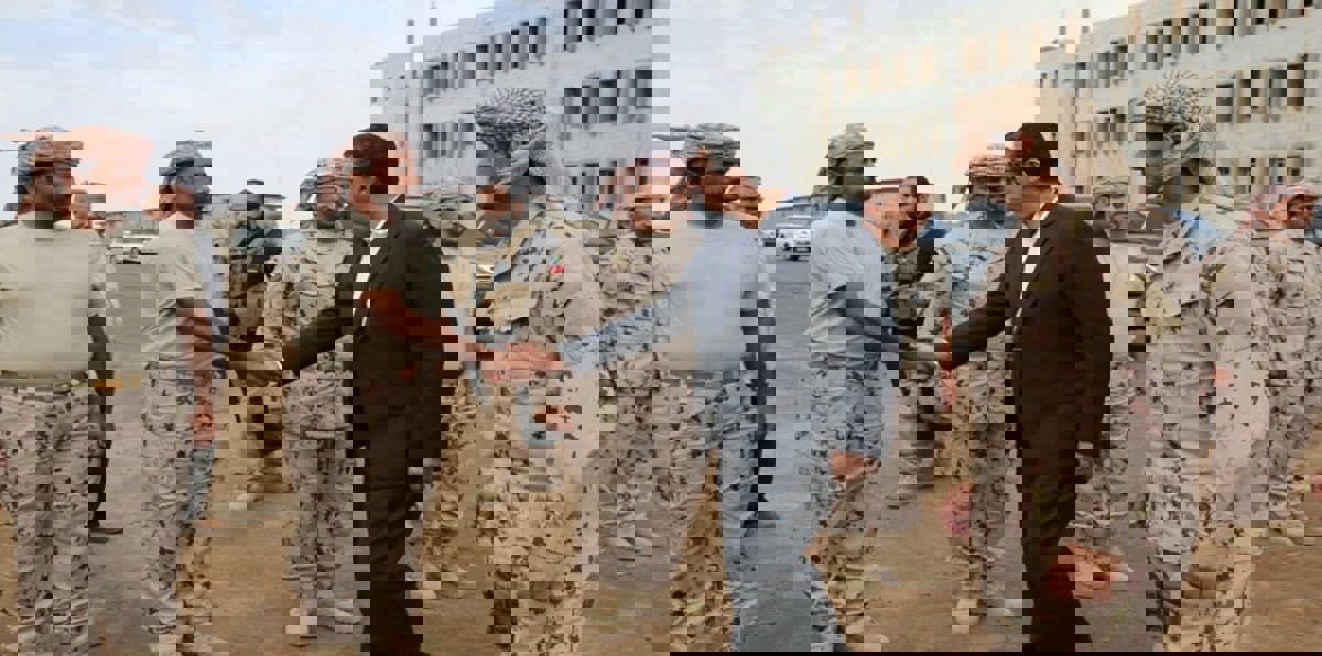 اليمن.. بحاح يكشف الخطة الأمنية في تعز والمحافظات المحررة