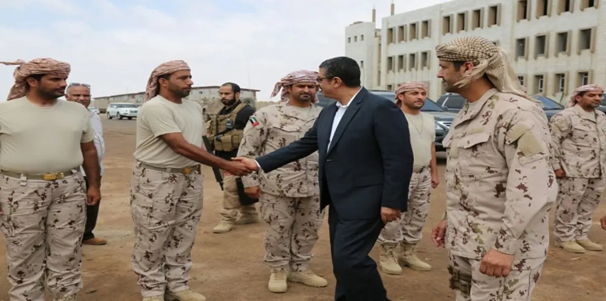 اليمن.. بحاح يكشف الخطة الأمنية في تعز والمحافظات المحررة