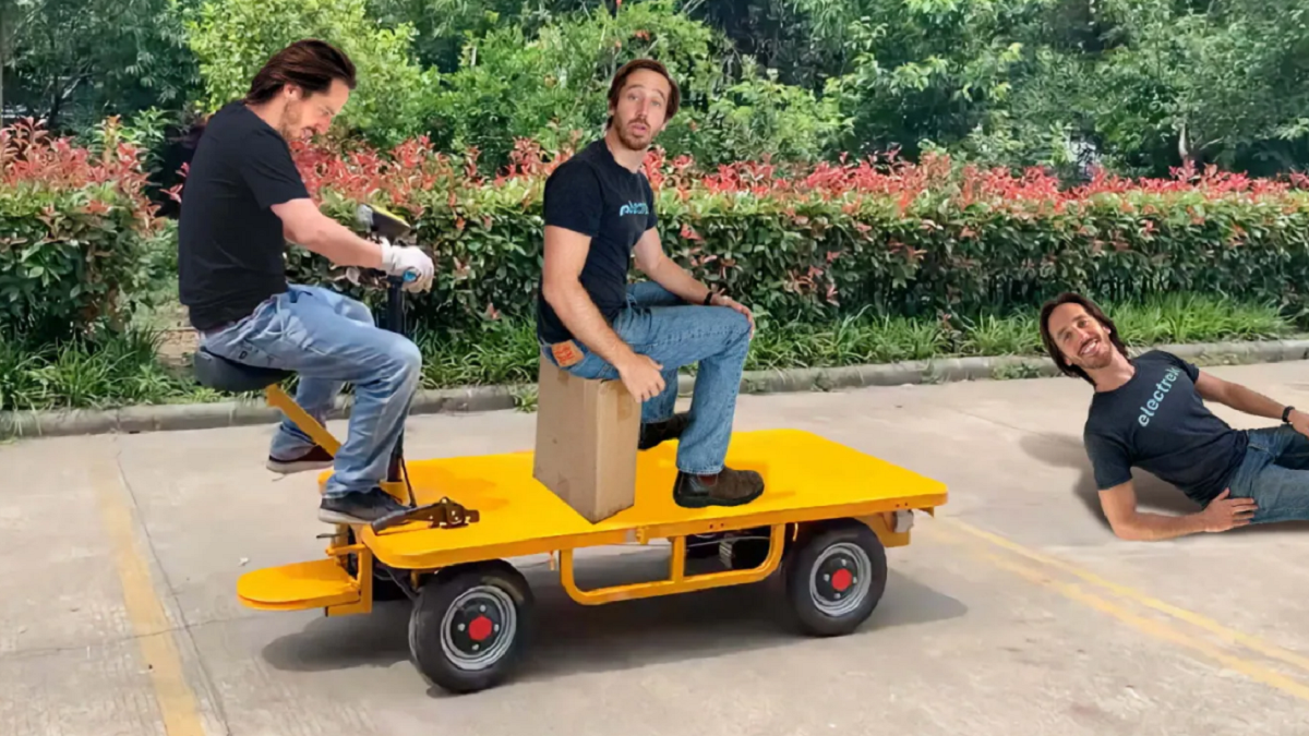 مركبة كهربائية عملية بتصميم بسيط وسعر منخفض 