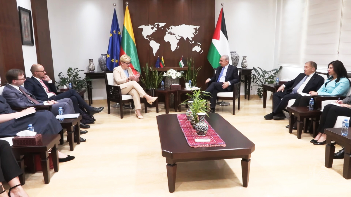 من الوسم إلى المنع.. "السلطة" تطالب أوروبا بعدم إدخال منتجات المستوطنات