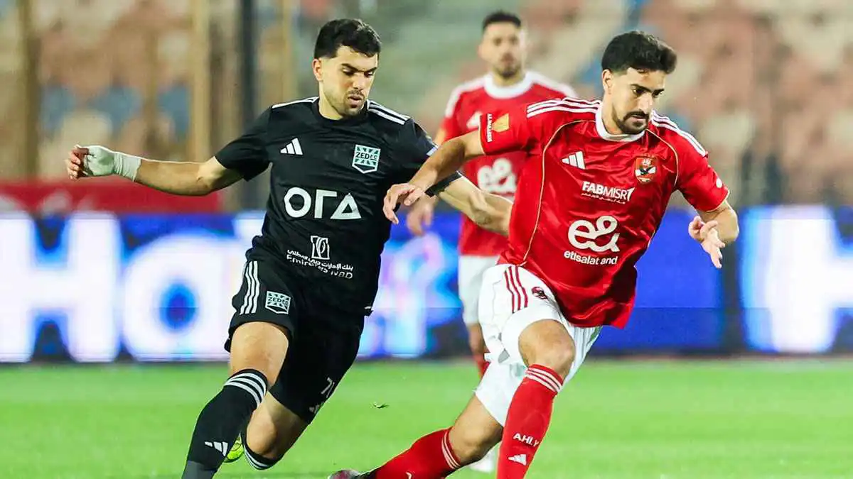 لا نستحق الفوز.. تصريحات نارية من نجم الأهلي المصري السابق (فيديو)