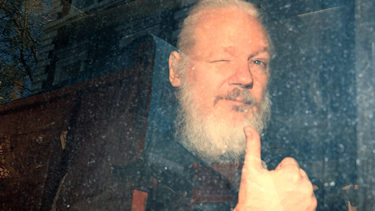 الكشف عن تفاصيل صفقة مؤسس ويكيليكس