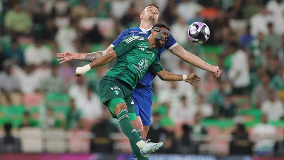 الأهلي السعودي يقدم عرضا ضخما لحسم موقف نجمه