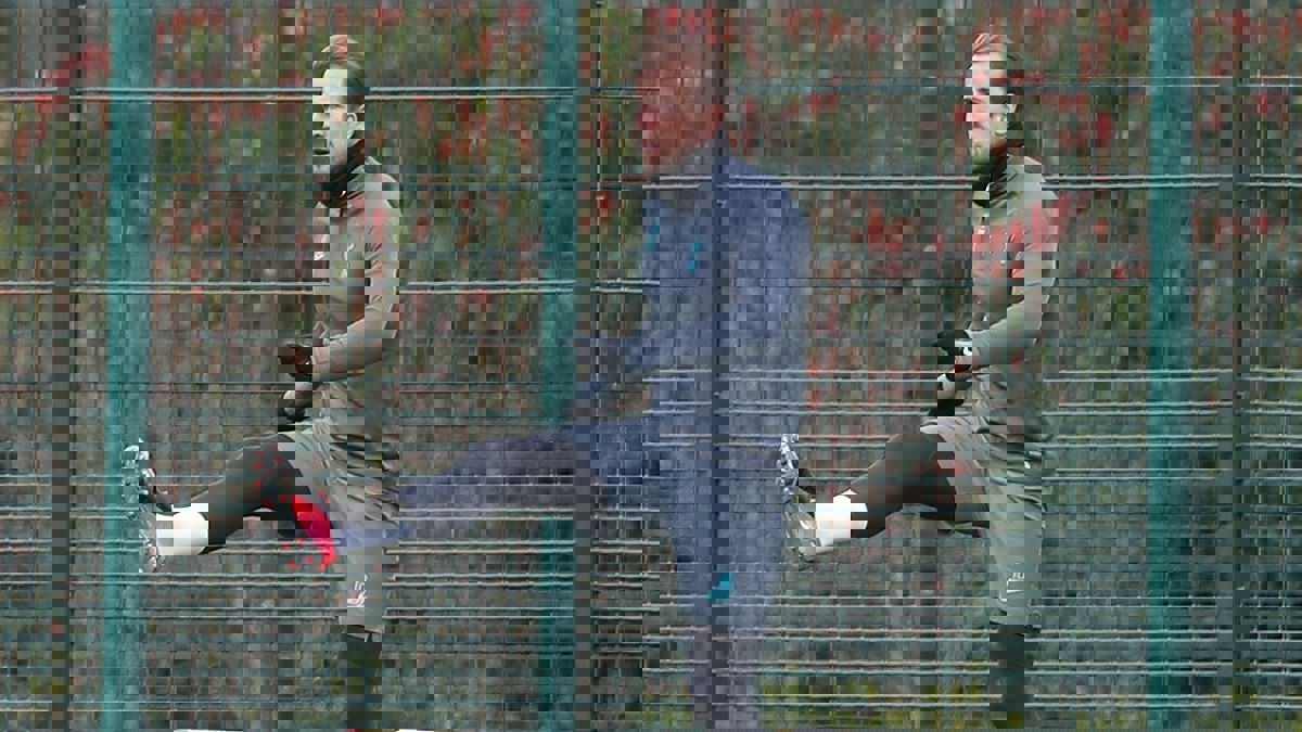 بعد شهرين من الغياب.. هاري كين يعود لتدريبات توتنهام (فيديو وصور)