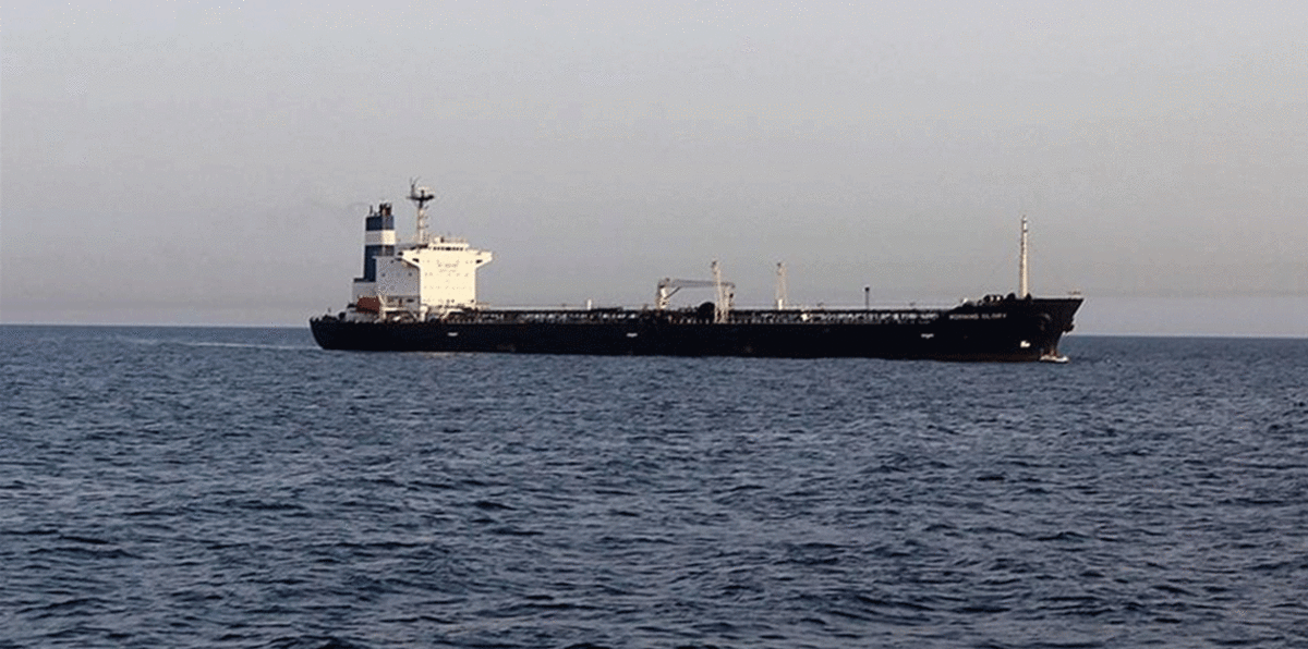 "توترات المضائق" تضع إمدادات النفط العالمية على المحك