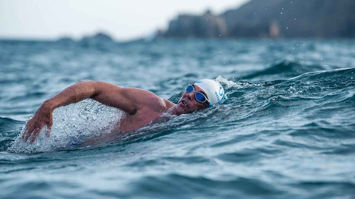 "السباحة البرية".. فوائد نفسية وعقلية غير متوقعة