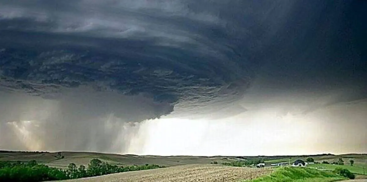 التغير المناخي يهدد الخليج‎ بأعاصير عاتية