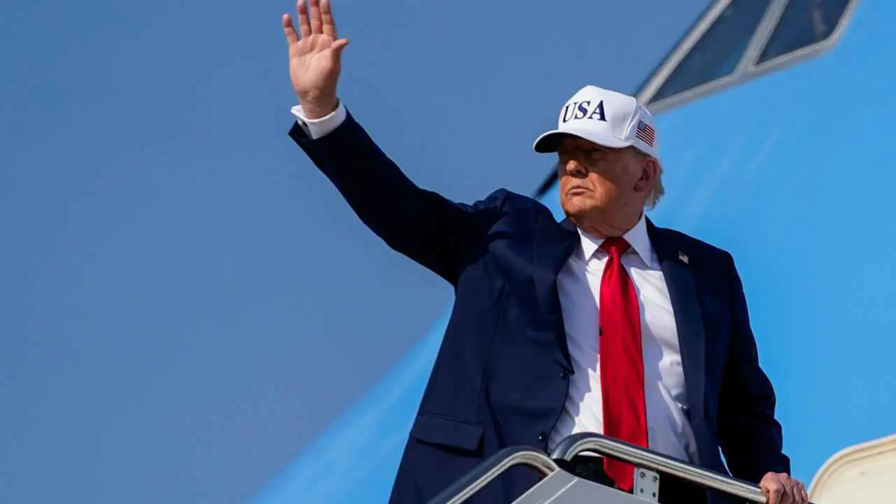 مسؤول إيراني يعلن عن جائزة مالية ضخمة "مقابل رأس ترامب" (فيديو)